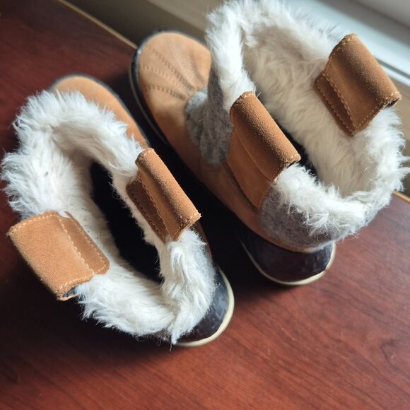 EUC Sorel Winter Boots Women 6 EU 37 *Minor stains* - Picture 3 of 7